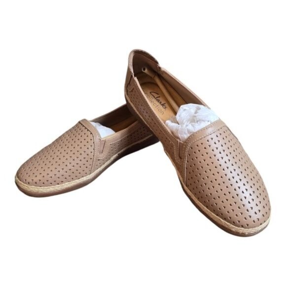 Clarks Shoes - Clarks Elaina Ruby Loafers Leather Uppers Warm Beige 7.5 Wide Contemporary Work